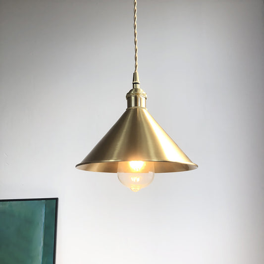 Aeyee Modern Pendant Light Fixture, Farmhouse Hanging Light, Brushed Brass Kitchen Island Pendant Lighting with Adjustable Cord