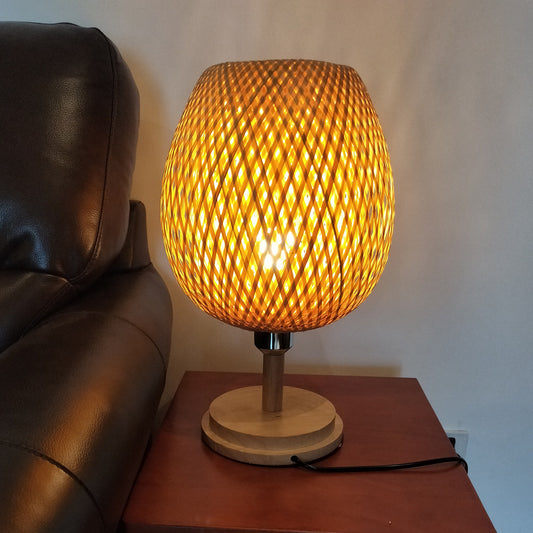 Aeyee Bamboo Table Lamp Cute Desk Lamp with Wood Base, Wicker Shade, Bohemian Bedside Lamp, Farmhouse Night Light for Hallway Living Room