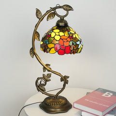 Aeyee Tiffany Style Table Lamp with Metal Leaf, Stained Glass Desk Lamp, Vintage Night Light, Art Deco Reading Light with Handmade Lampshade for Nightstand Living Room
