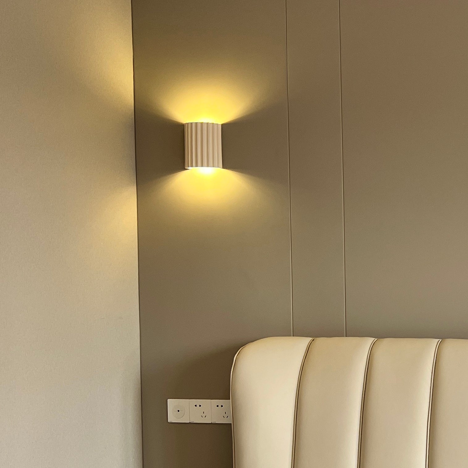 Aeyee Modern Wall Sconce, Up and Down Wall Mount Light, Cylinder Wall ...