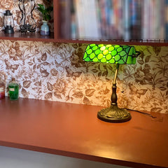 Aeyee Tiffany Table Lamp, Classy Night Light with Stained Glass Shade, Handmade Desk Lamp for Bedroom Nightstand