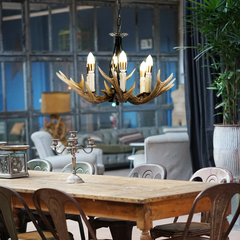 Aeyee Rustic Antlers Chandelier 6 Lights Deer Chandelier Vintage Antler Pendant Light Fixtures with E12 Base Farmhouse Antler Lamp for Cabin, Dining Area, Bedroom
