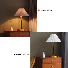 Aeyee Pull Chain Table Lamp Wooden Desk Lamp Bedroom Bedside Reading Lamp Pleated Fabric Night Lamp Suitable for Office Living Room
