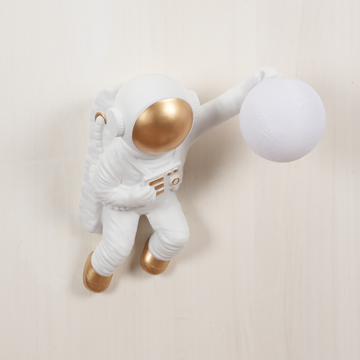 Aeyee Astronaut Wall Sconce, Modern Kid's Wall Lamp, Creative Wall Mounted Light with 3D Printed Lampshade for Children's Bedroom Boys Girls Nursery