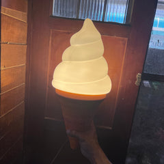 Aeyee Cute Ice Cream Cones Wall Sconce, Plastic Wall Light, Modern Children's Room Lighting for Children's Room Cafe in Orange